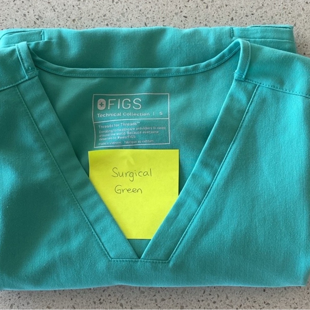 Figs Surgical Green Scrub Top